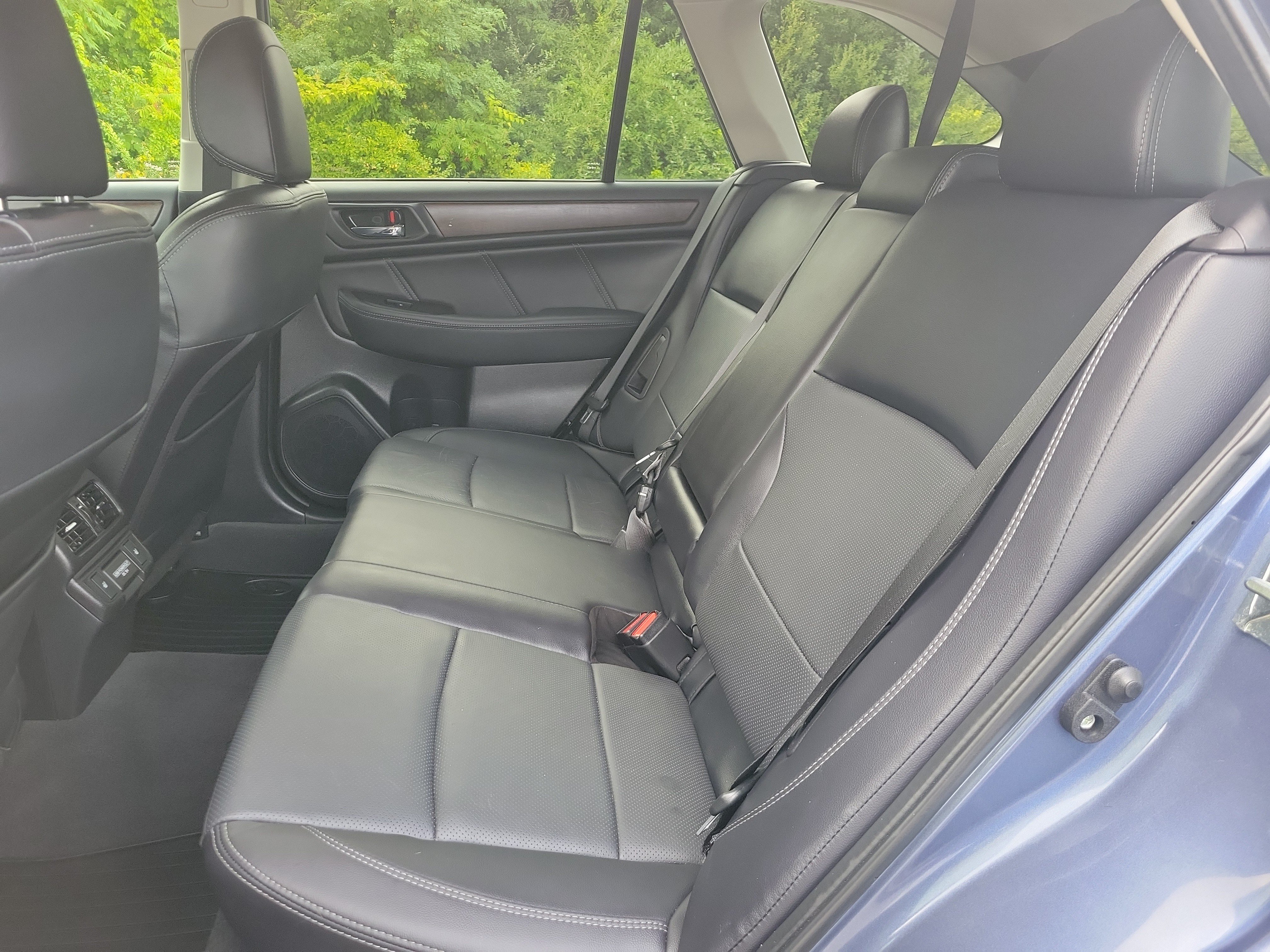 Used 2018 Subaru Outback 2.5i Limited AWD/4WD image 16