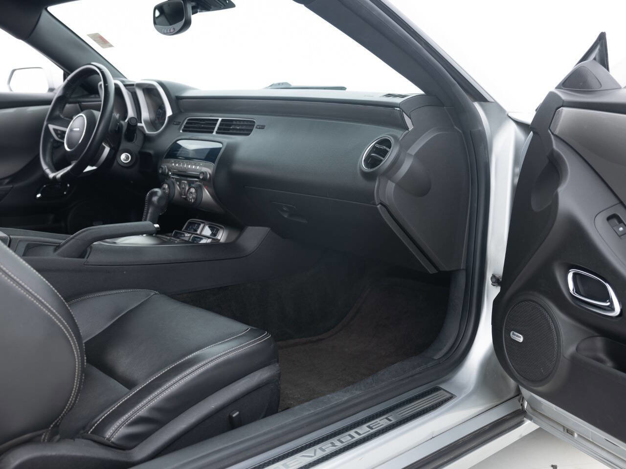 Used 2010 Chevrolet Camaro SS w/ RS Package image 30