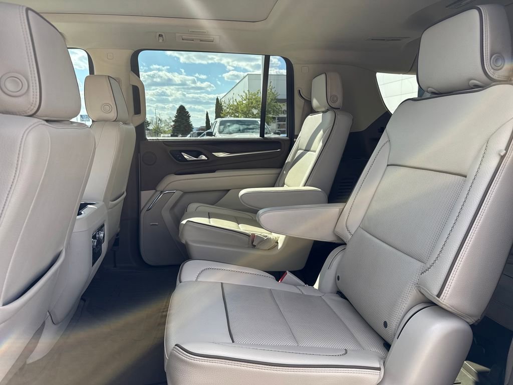 Certified 2023 GMC Yukon XL Denali AWD/4WD image 35