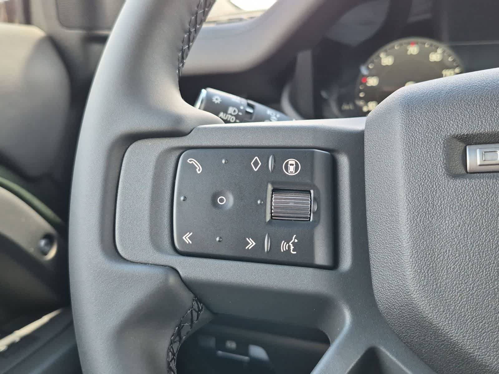 New 2026 Land Rover Defender 110 S AWD/4WD image 24
