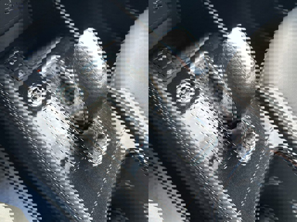 Used 2024 Nissan Kicks SR w/ SR Premium Package image 21