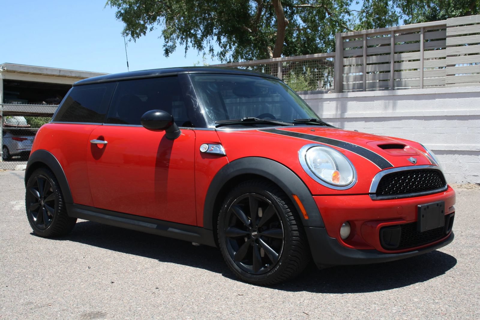 Used 2011 MINI Cooper S FWD image 2