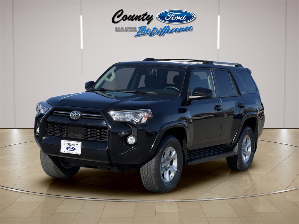 Used 2020 Toyota 4Runner SR5 image 2