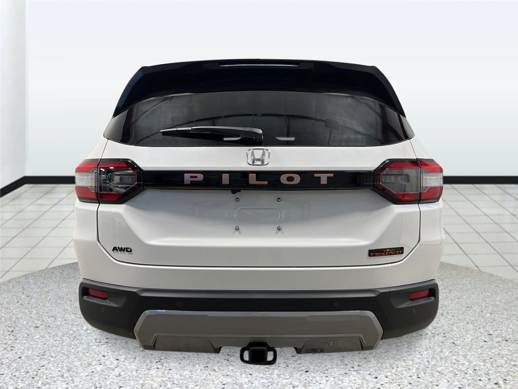 New 2026 Honda Pilot TrailSport image 4
