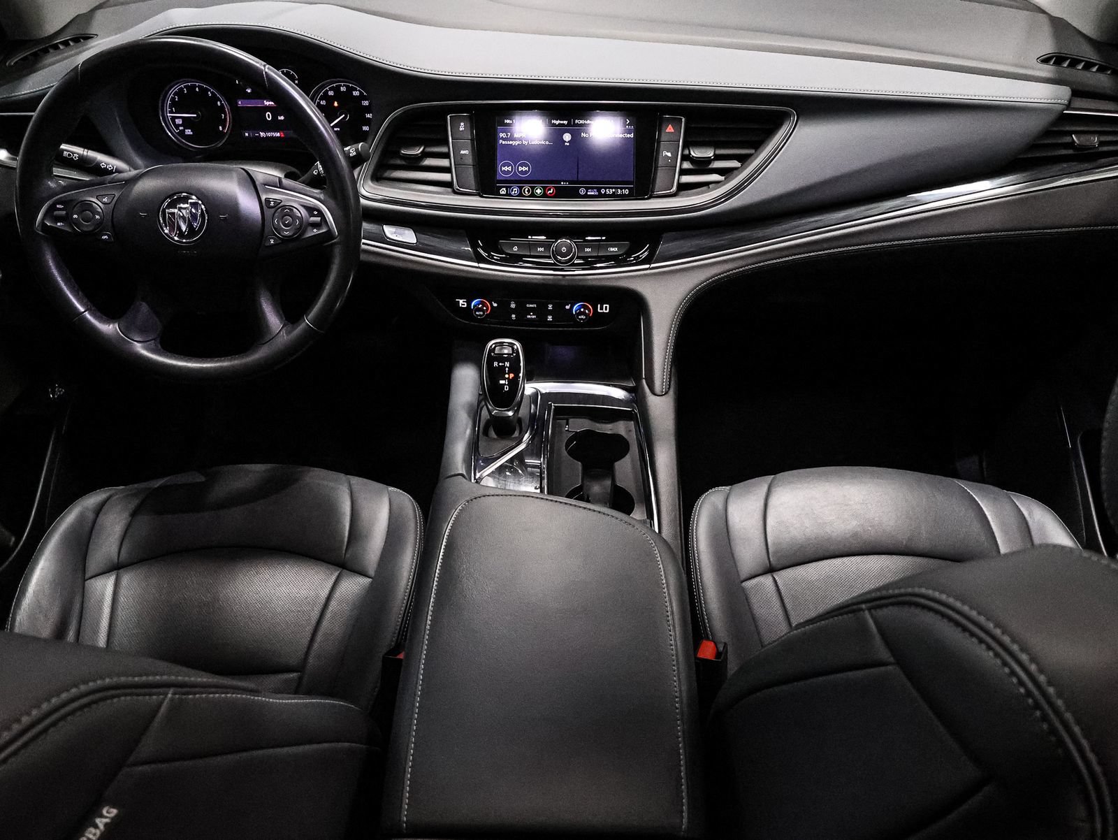 Used 2020 Buick Enclave Essence AWD/4WD image 26