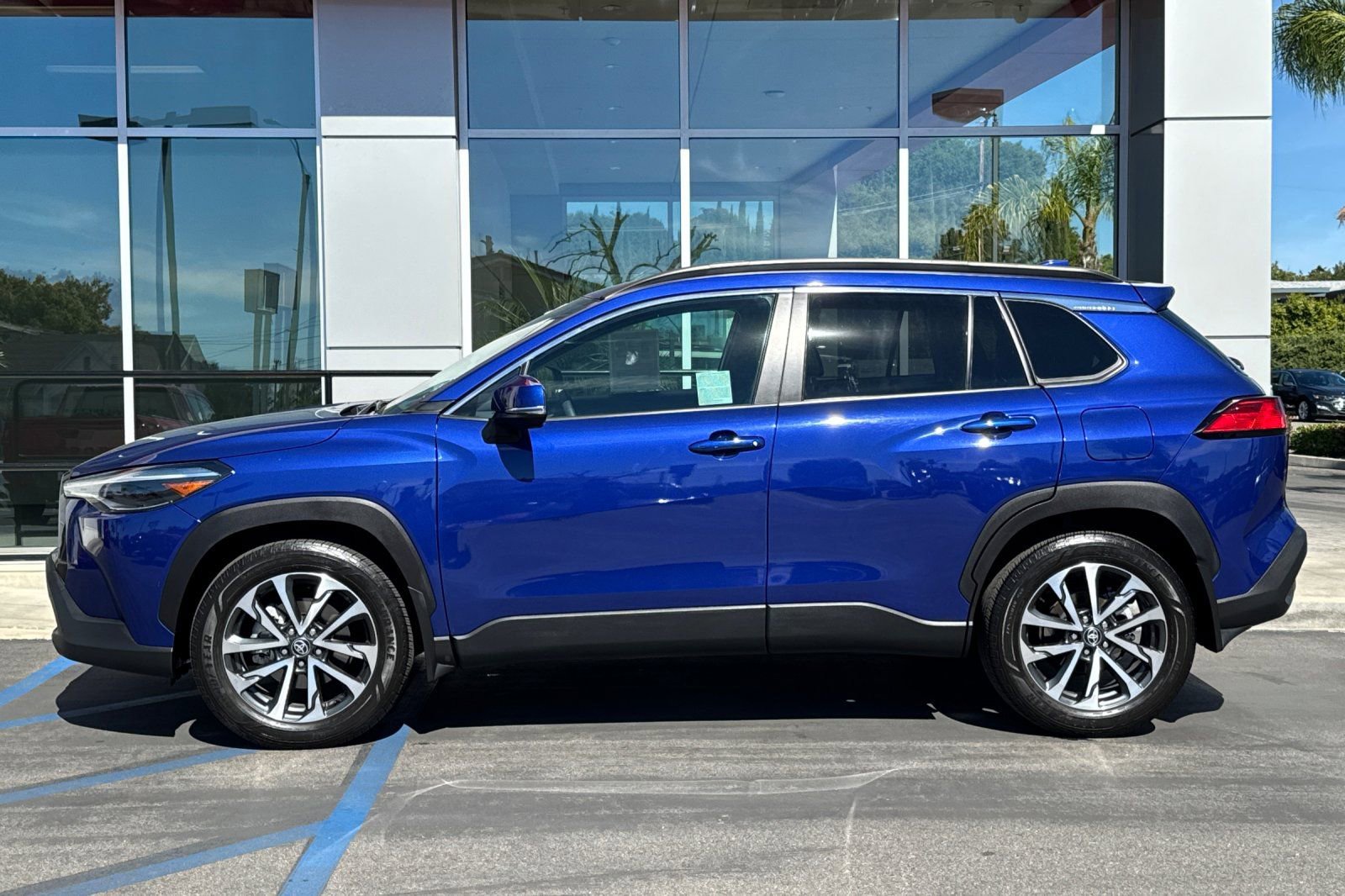 Certified 2024 Toyota Corolla Cross XLE w/ Convenience Package image 9