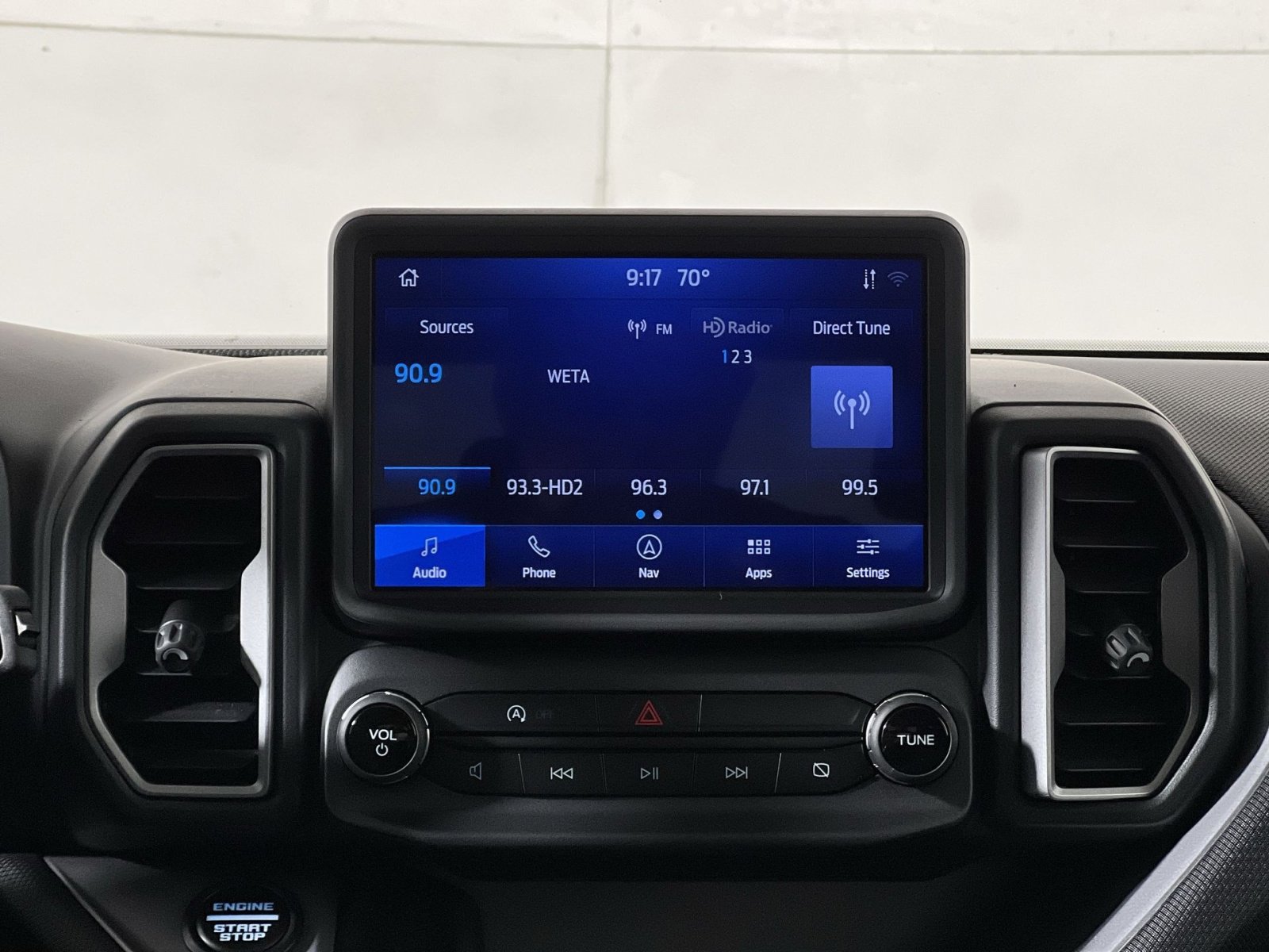 Used 2023 Ford Bronco Sport Outer Banks w/ Tech Package AWD/4WD image 18