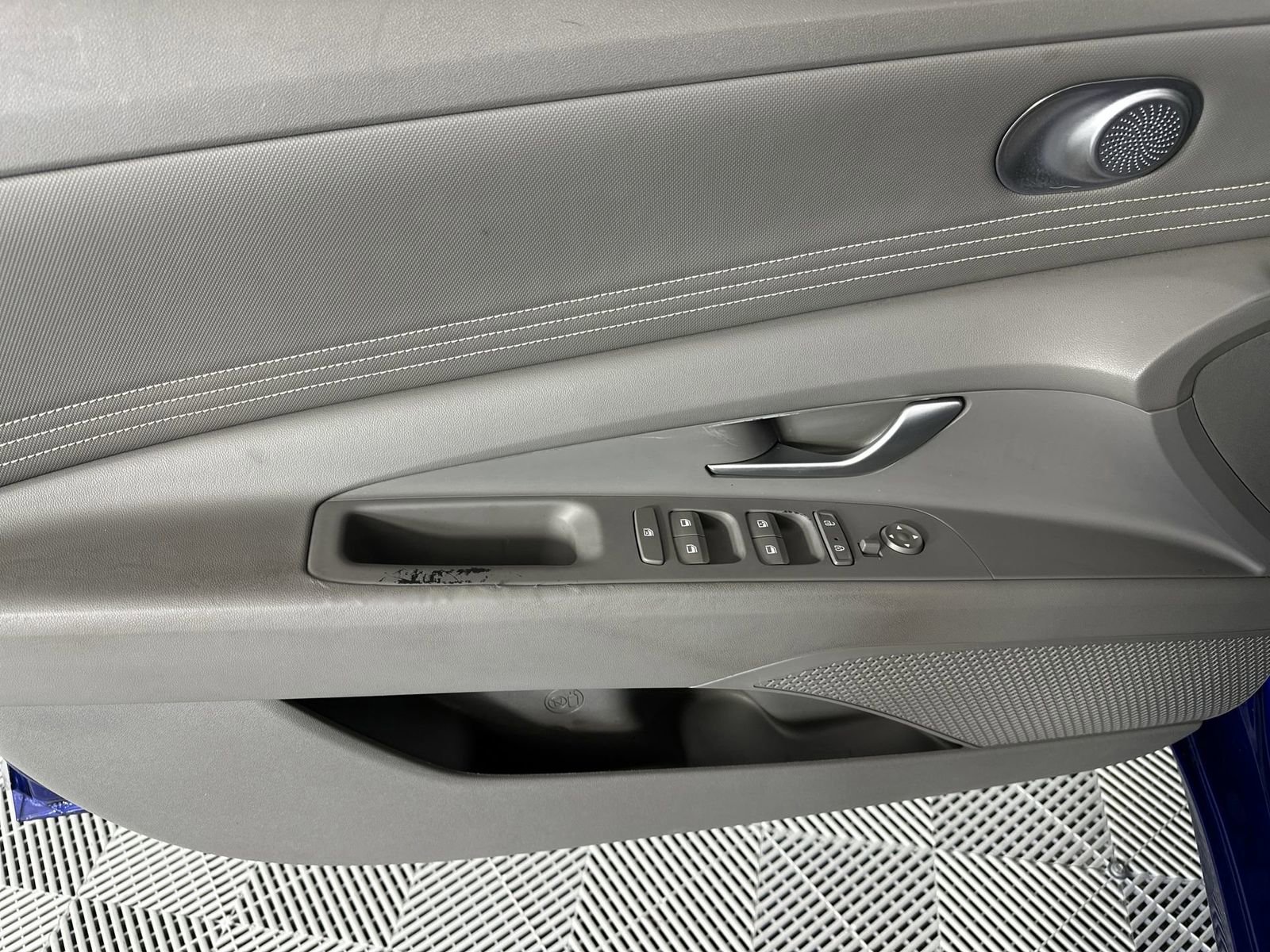 Used 2023 Hyundai Elantra SEL w/ Convenience Package FWD image 29