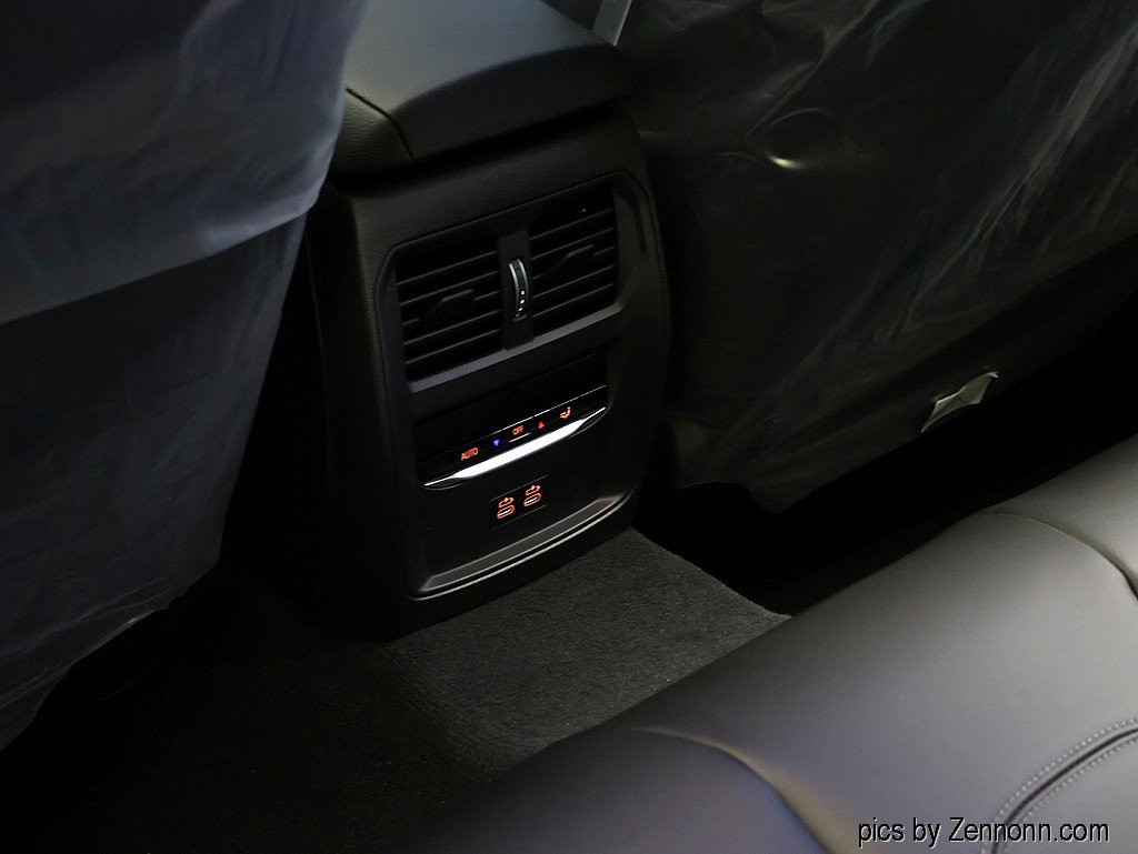 New 2026 BMW 330i xDrive Sedan image 14