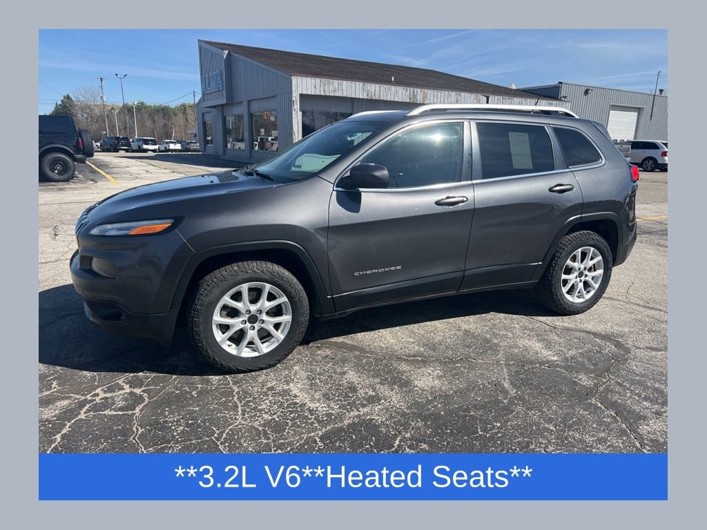Used 2016 Jeep Cherokee Latitude w/ Cold Weather Group image 1