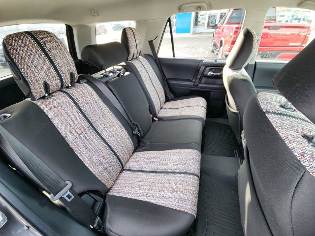 Used 2022 Toyota 4Runner TRD Off-Road image 16