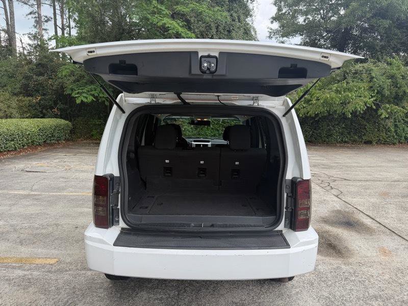 Used 2012 Jeep Liberty Sport RWD image 8