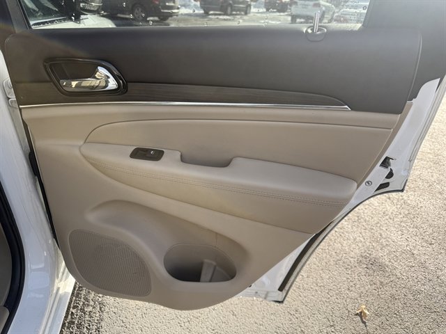 Used 2020 Jeep Grand Cherokee Overland image 49