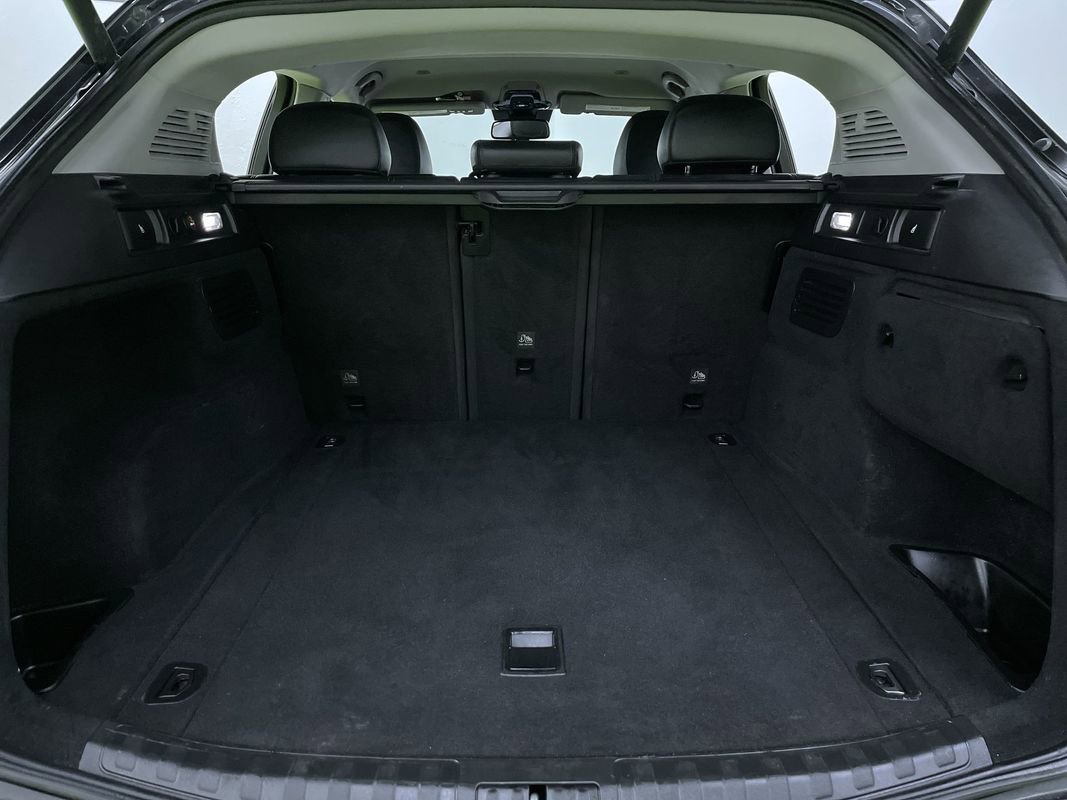 Used 2020 Alfa Romeo Stelvio w/ Cold Weather Package image 28