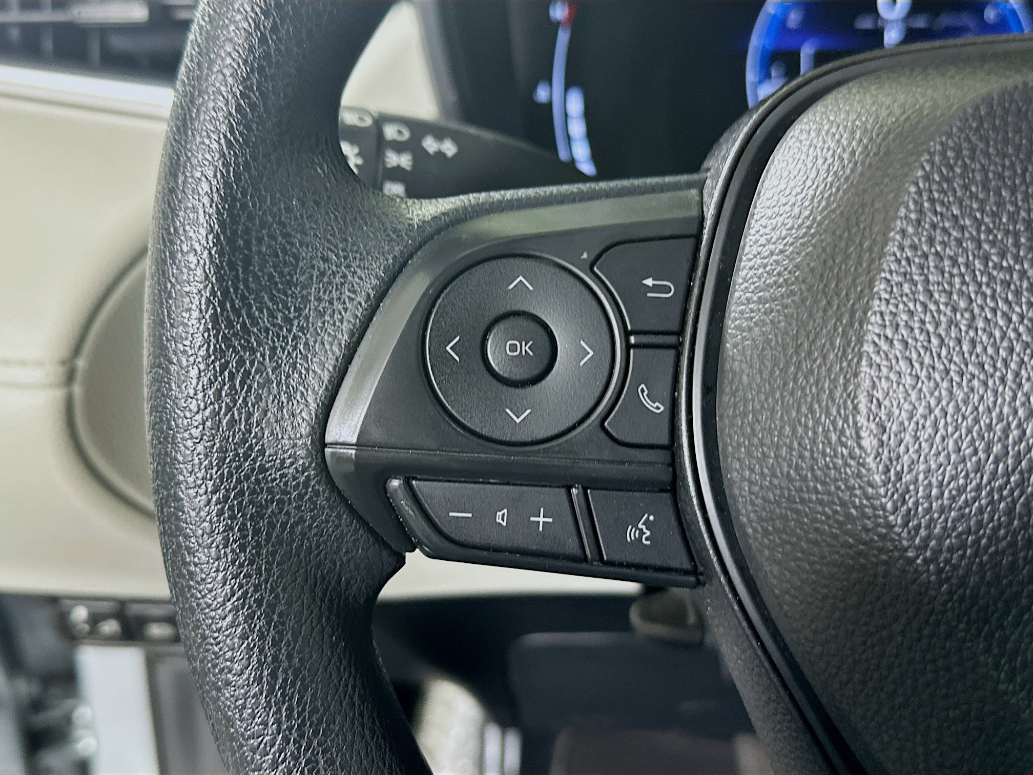 Certified 2026 Toyota Corolla Cross L FWD image 16