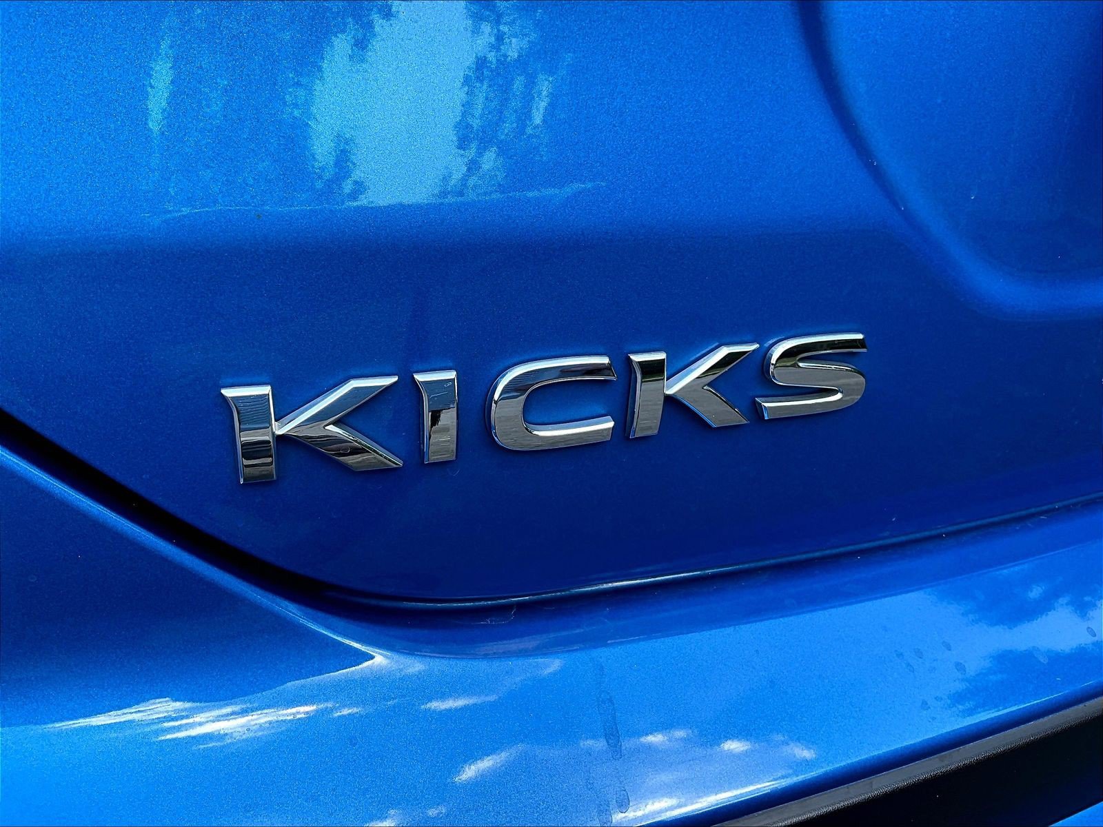 Used 2022 Nissan Kicks S FWD image 24