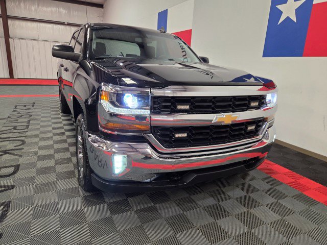 Used 2018 Chevrolet Silverado 1500 LT w/ LT Eassist Package AWD/4WD image 23