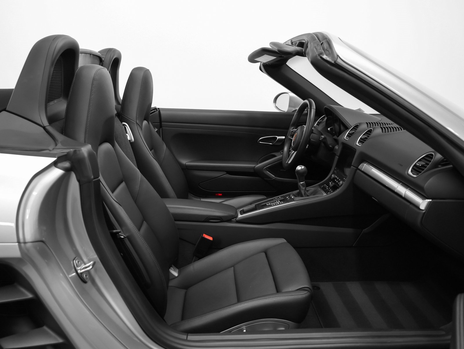 Used 2021 Porsche 718 Boxster image 24