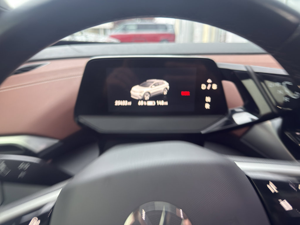 Used 2021 Volkswagen ID.4 Pro S w/ Gradient Package image 9