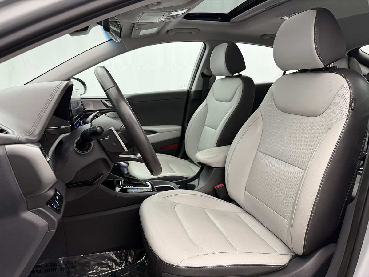Used 2021 Hyundai Ioniq Limited FWD image 10