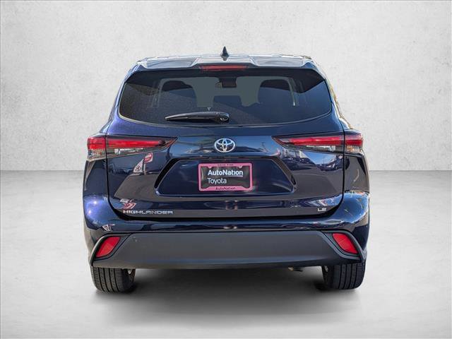 Used 2025 Toyota Highlander LE image 7
