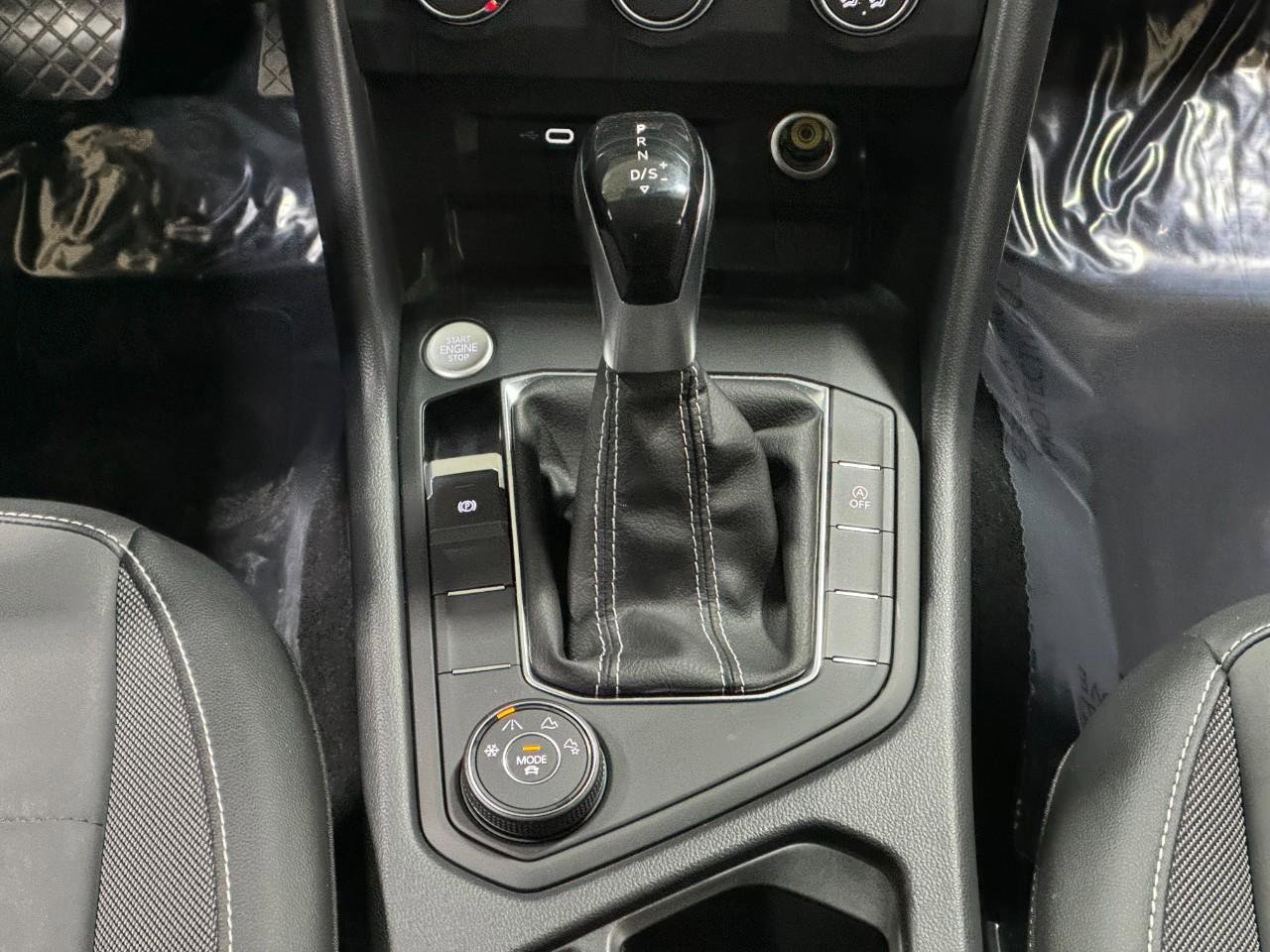 Used 2022 Volkswagen Taos SE image 16