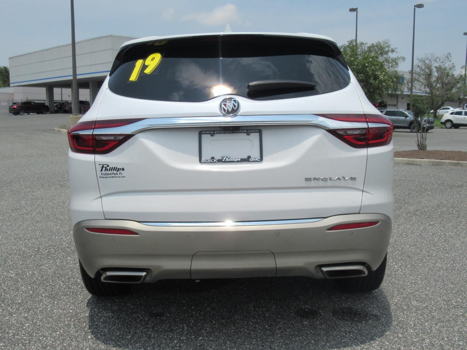 Used 2019 Buick Enclave Avenir w/ Avenir Technology Package FWD image 6