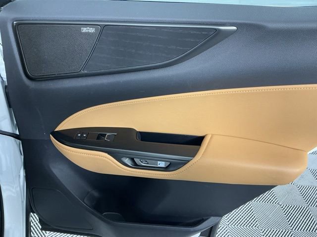 Used 2024 Lexus NX 350h AWD w/ Luxury Package image 11