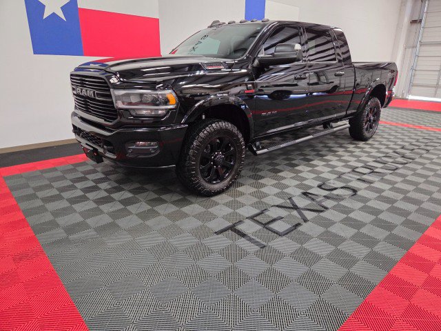 Used 2019 RAM 2500 Laramie w/ Black Appearance Package AWD/4WD image 2