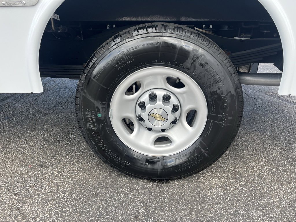 New 2025 Chevrolet Express 3500 w/ Power Convenience Package image 25