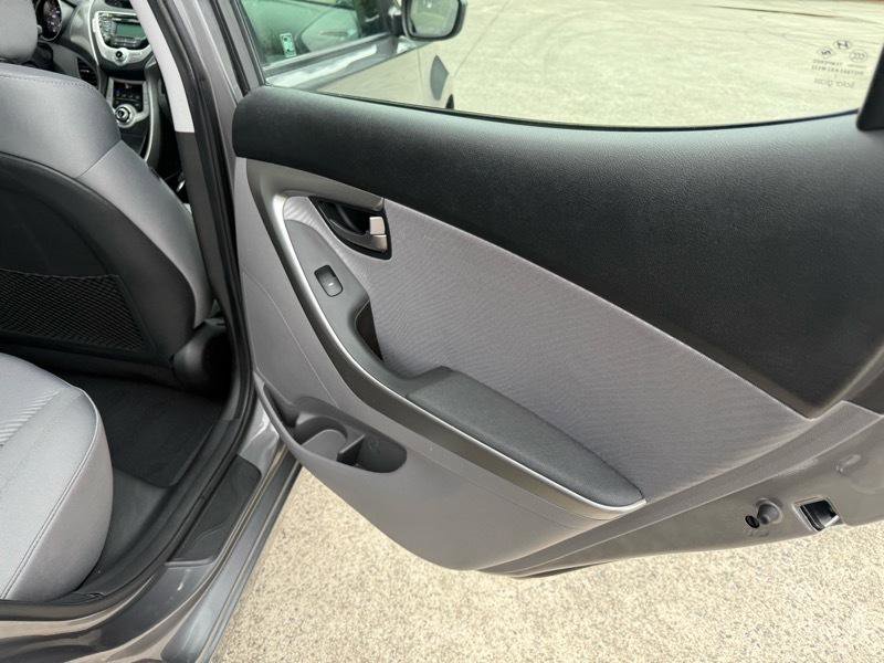 Used 2012 Hyundai Elantra GLS w/ Preferred Pkg 3 FWD image 33
