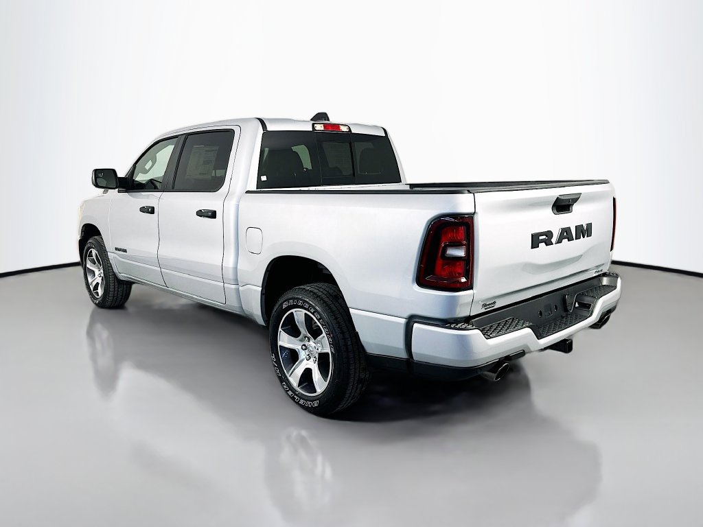 New 2026 RAM 1500 Express RWD image 5
