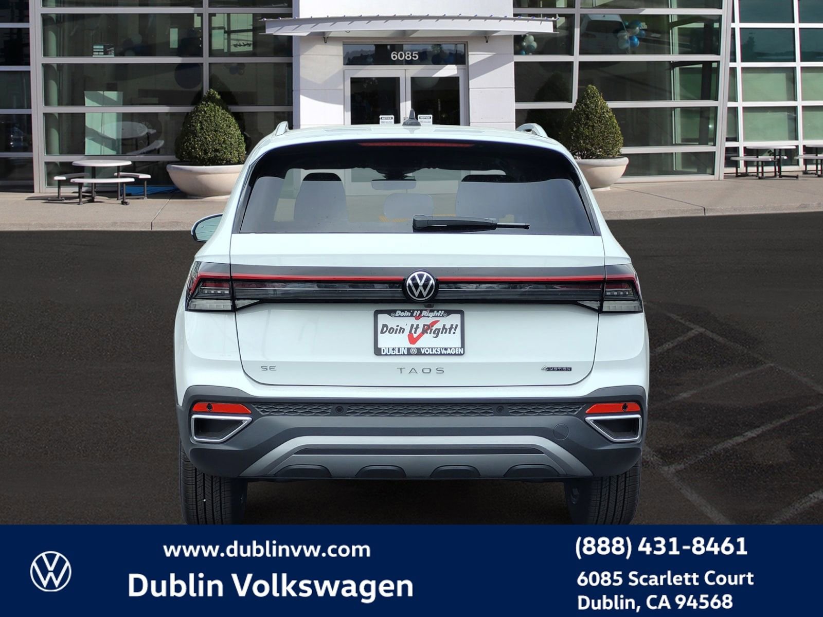New 2025 Volkswagen Taos SE AWD/4WD image 5