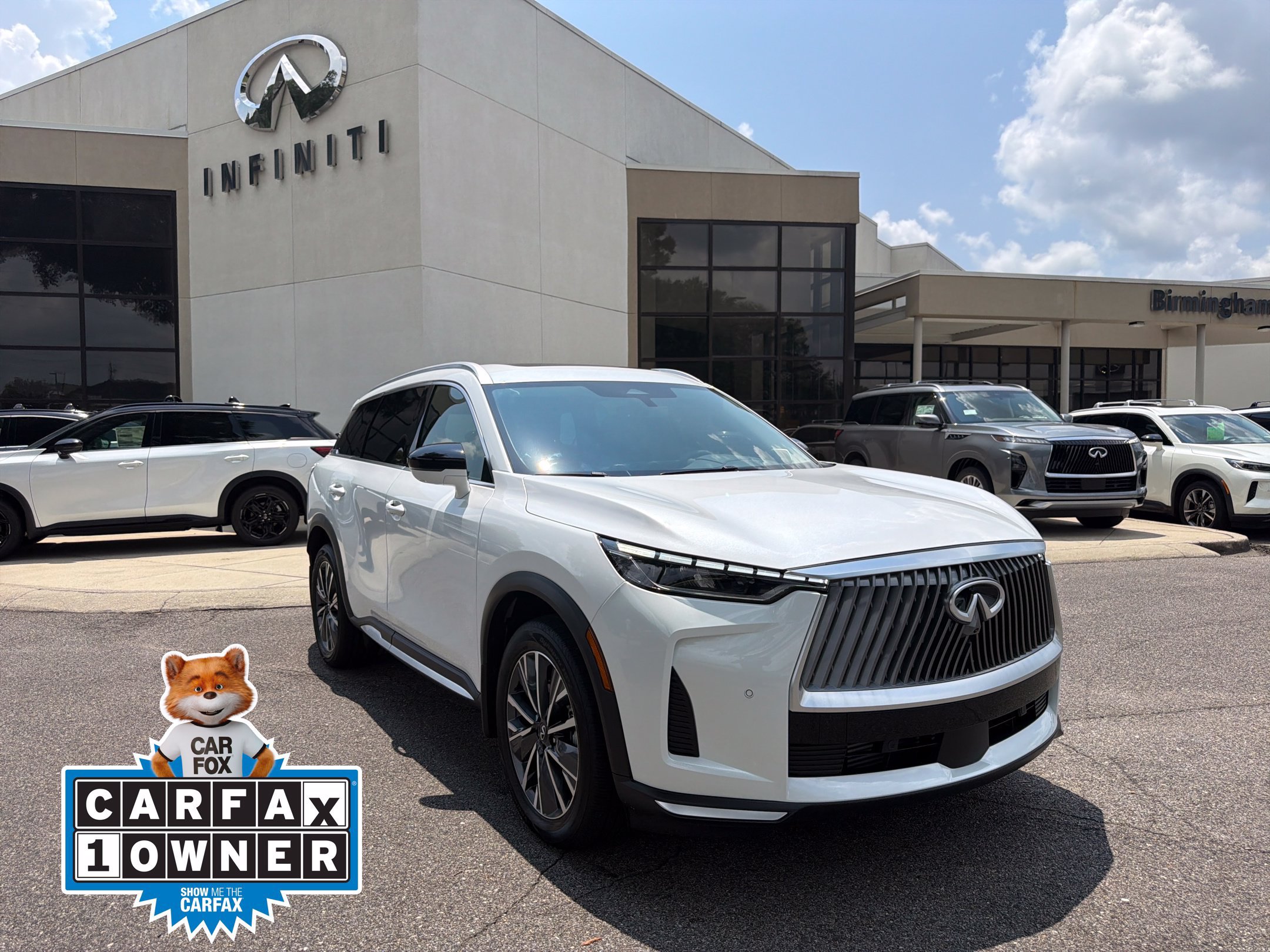 Certified 2026 INFINITI QX60 Luxe w/ Cargo Package FWD image 1