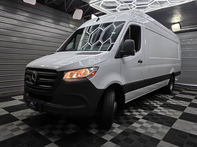 Used 2019 Mercedes-Benz Sprinter 3500 image 33