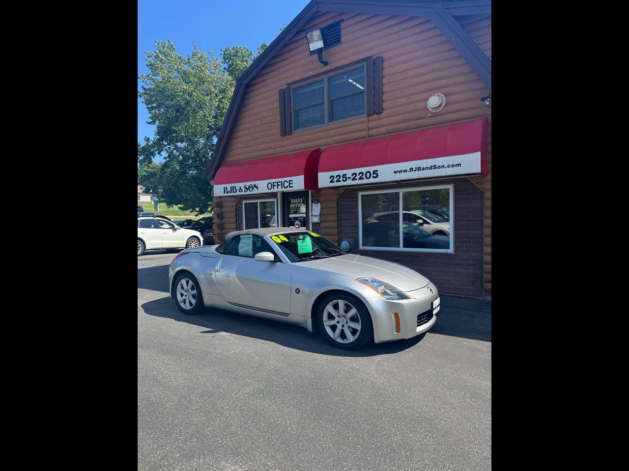 Used 2004 Nissan 350Z Touring RWD image 1