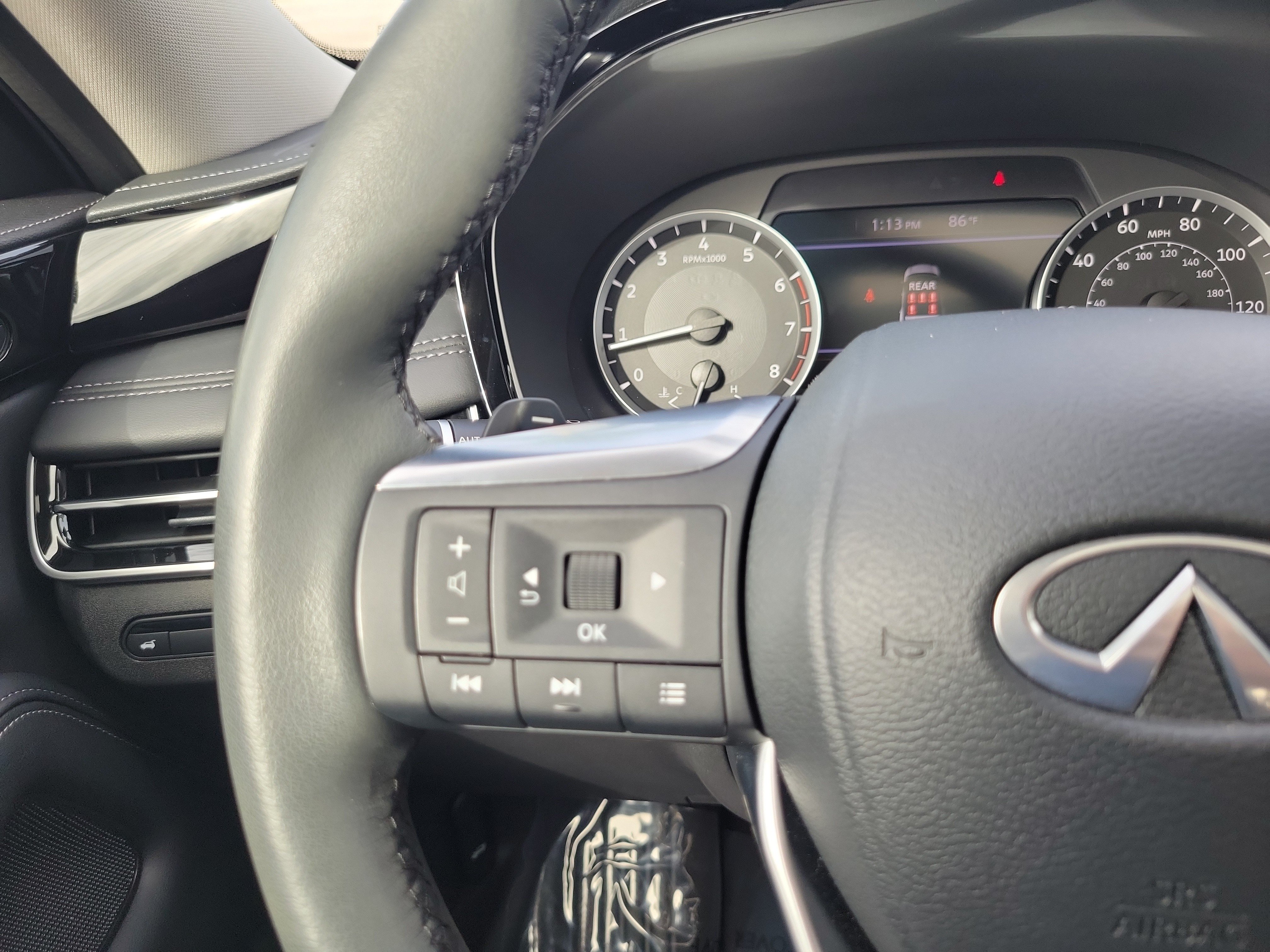 Used 2025 INFINITI QX60 Pure AWD/4WD image 21