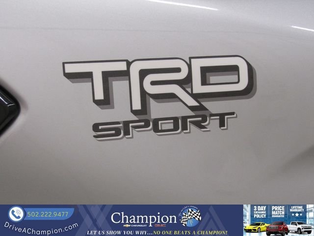 Used 2025 Toyota Tacoma TRD Sport RWD image 4