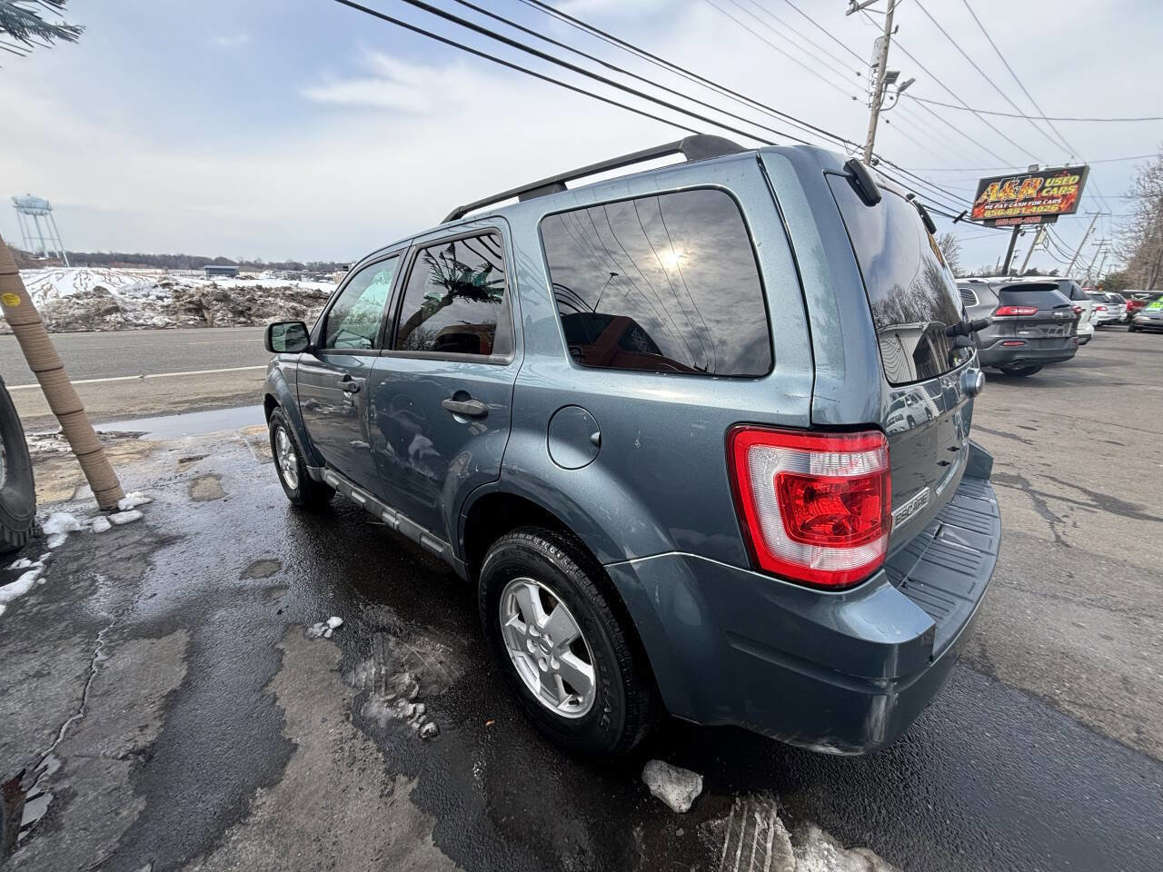 Used 2011 Ford Escape XLT image 7