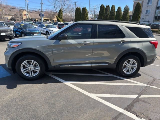 Used 2020 Ford Explorer XLT w/ Comfort Package image 4