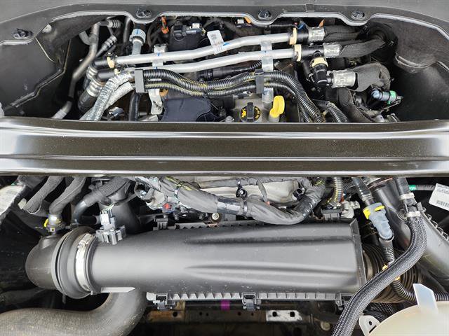 Used 2025 Ford Explorer ST-Line w/ ST-Line Street Pack image 25