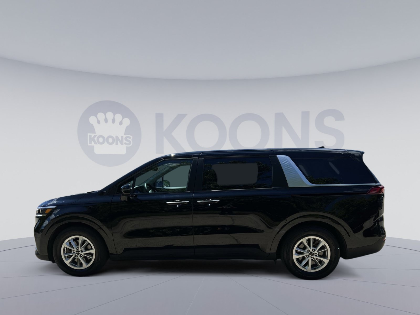 Used 2024 Kia Carnival LX FWD image 7