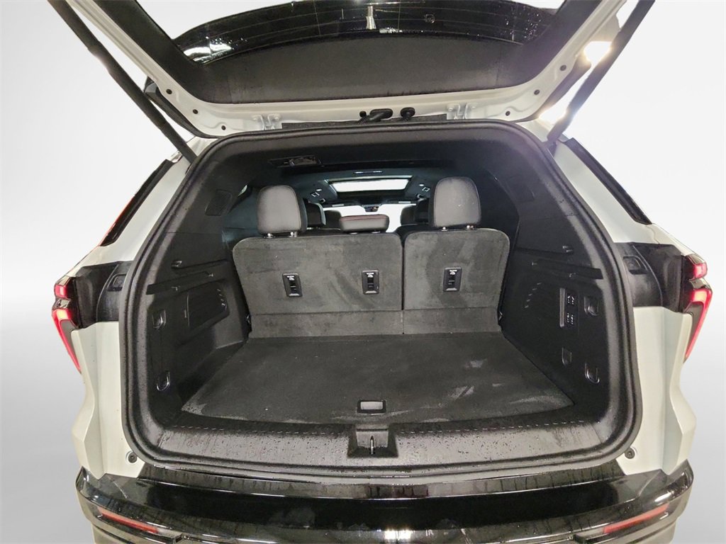 Certified 2024 Chevrolet Traverse RS w/ LPO, Floor Liner Package image 25