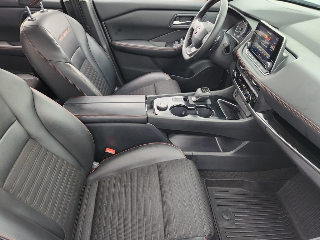 Used 2025 Nissan Rogue SV w/ Rock Creek Premium Package AWD/4WD image 10