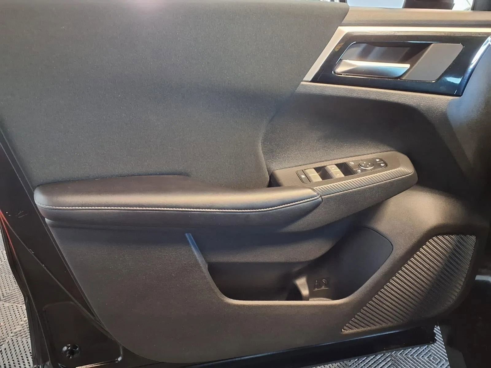 Used 2022 Mitsubishi Outlander ES image 13