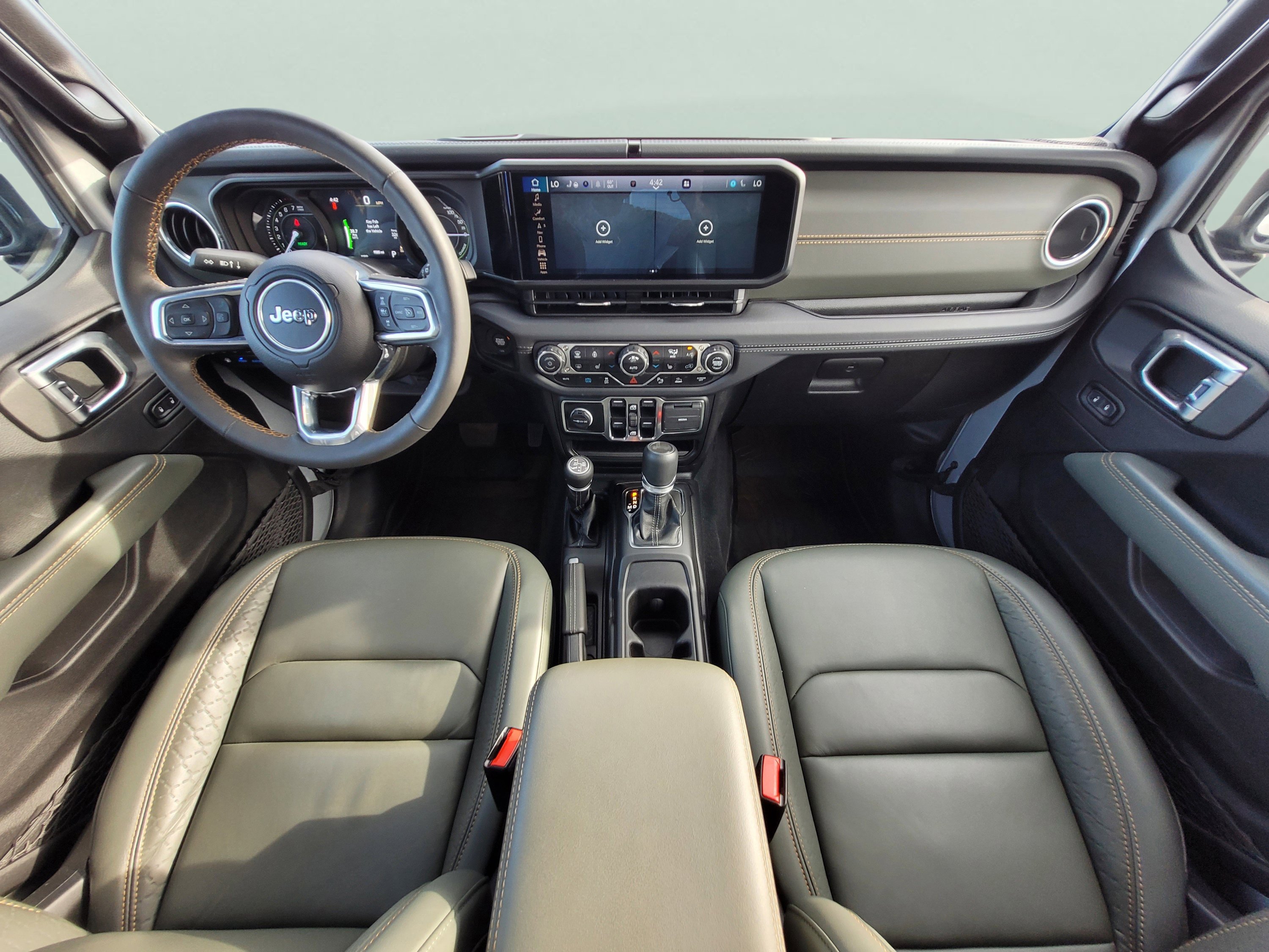 Used 2024 Jeep Wrangler High Altitude image 15