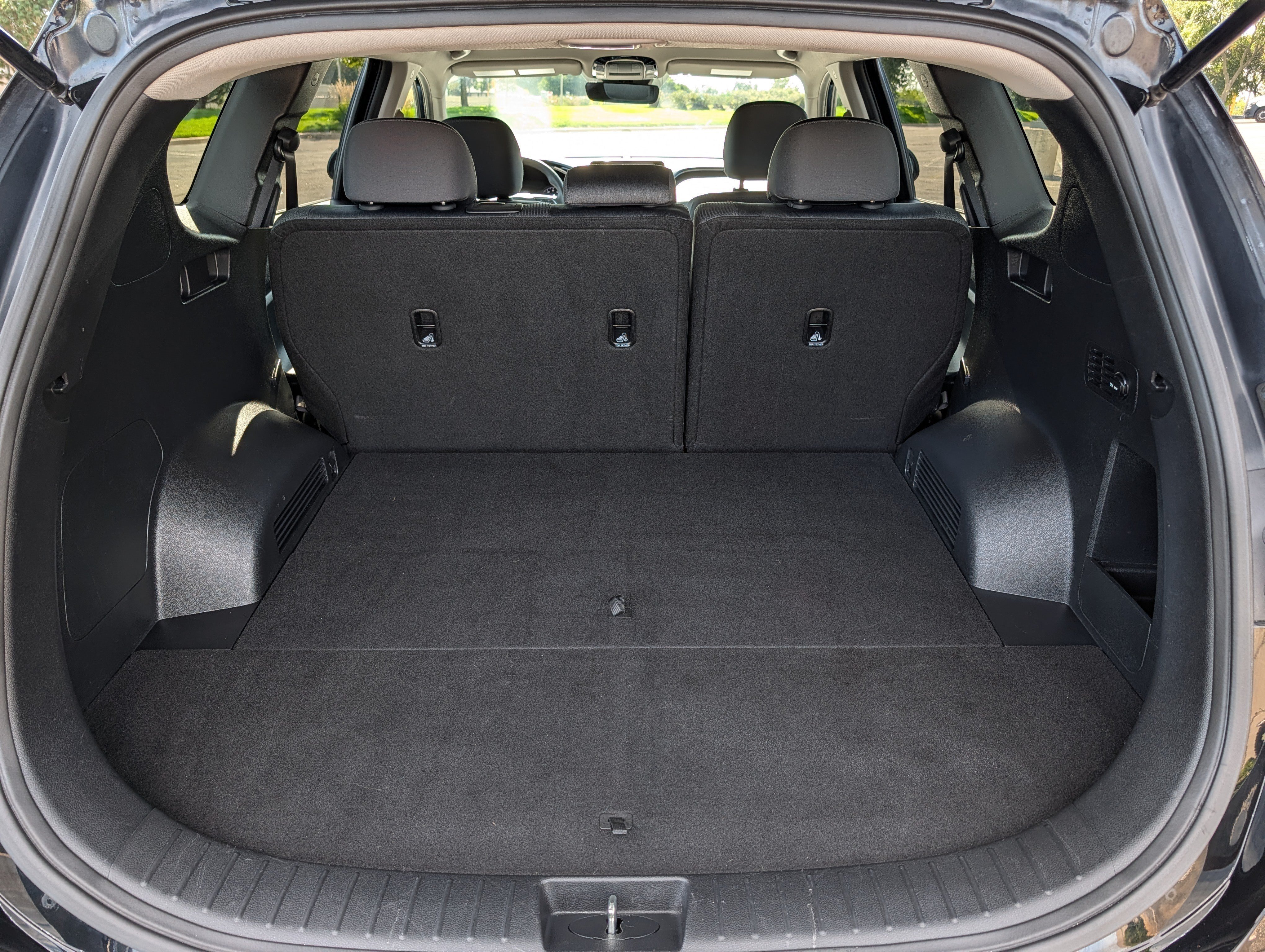 Used 2022 Hyundai Santa Fe SE FWD image 18