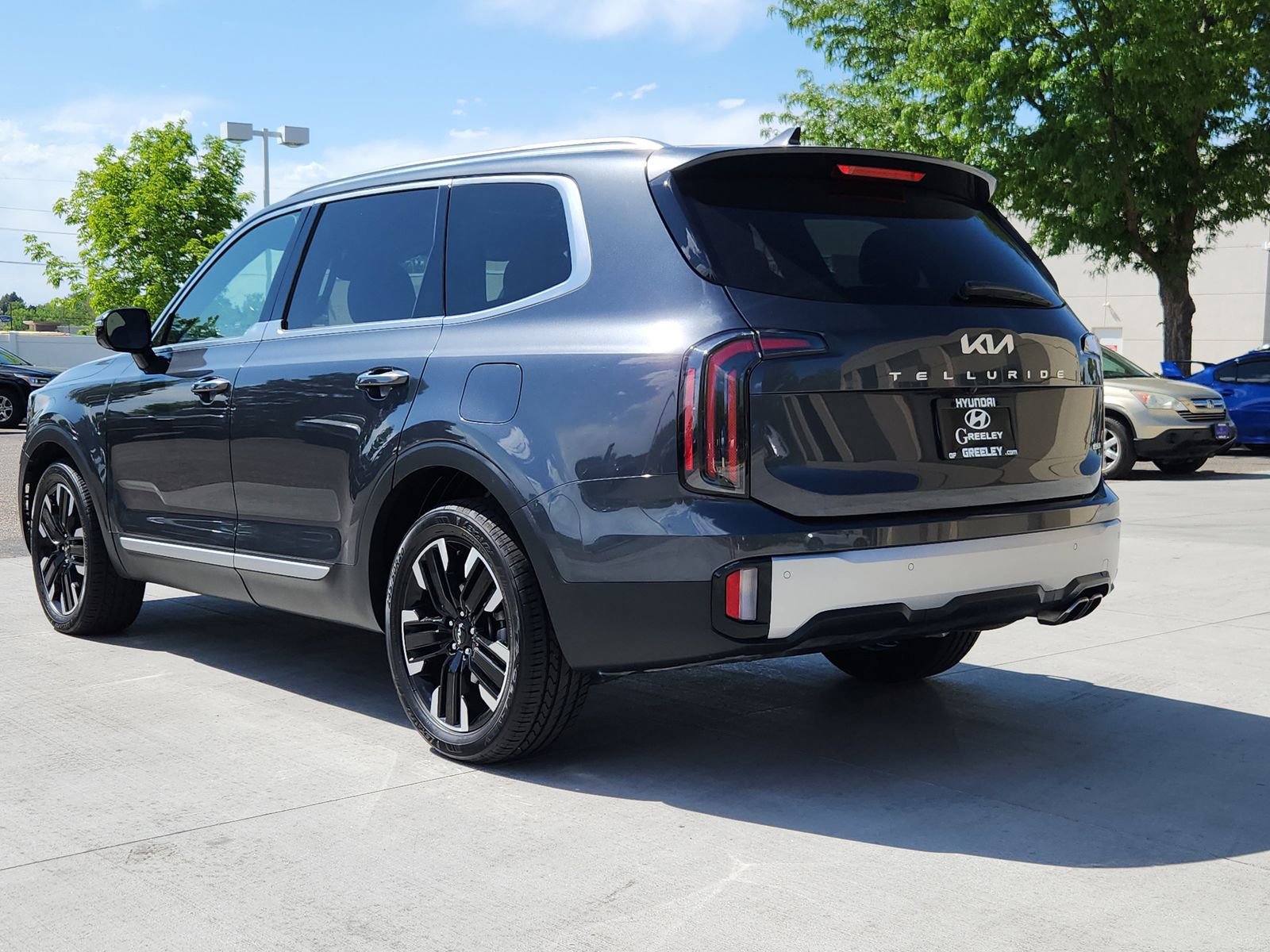 Used 2023 Kia Telluride SX AWD/4WD image 3