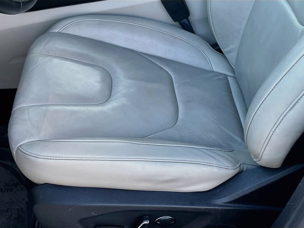 Used 2015 Ford Edge Titanium w/ Technology Package FWD image 19