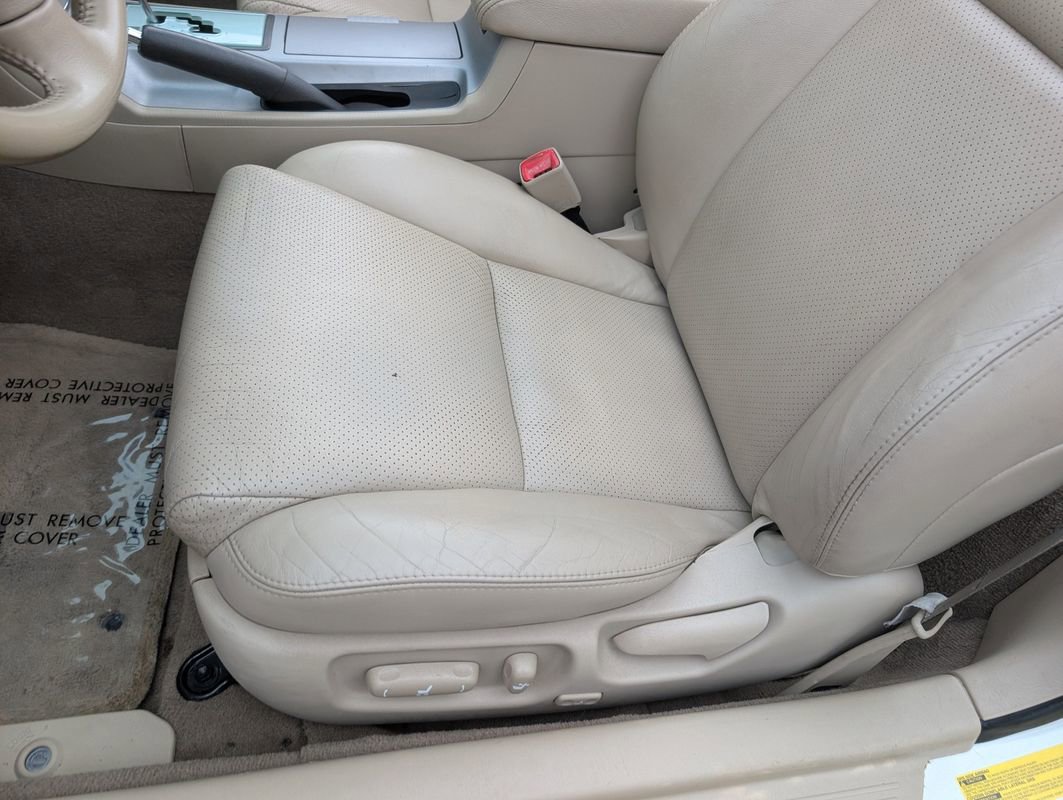 Used 2006 Toyota Solara SLE image 39